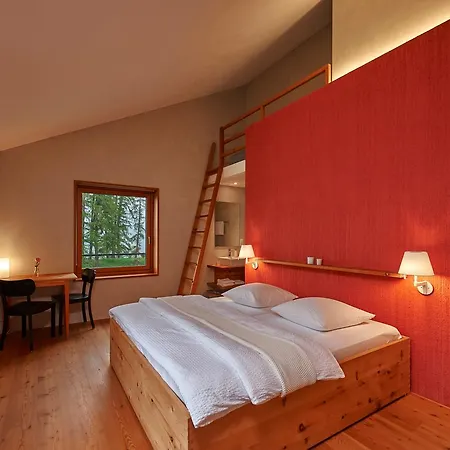Hotel Laresch *