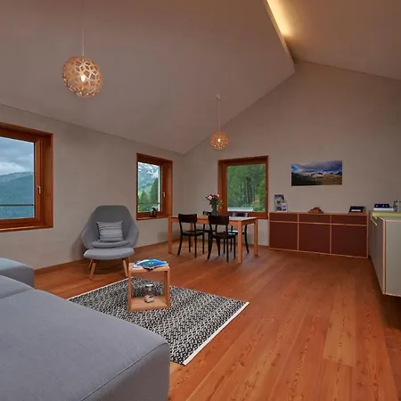 酒店 拉芮诗酒店 *